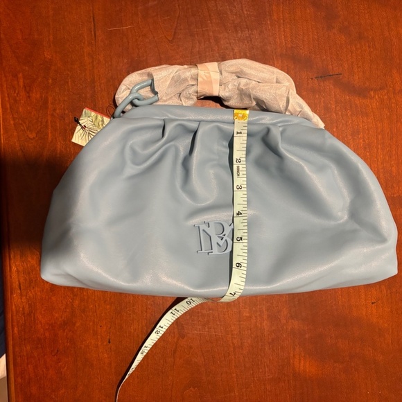 Badgley Mischka Vegan Leather Wrapped Frame Clutch in Blue NWT - Picture 8 of 9
